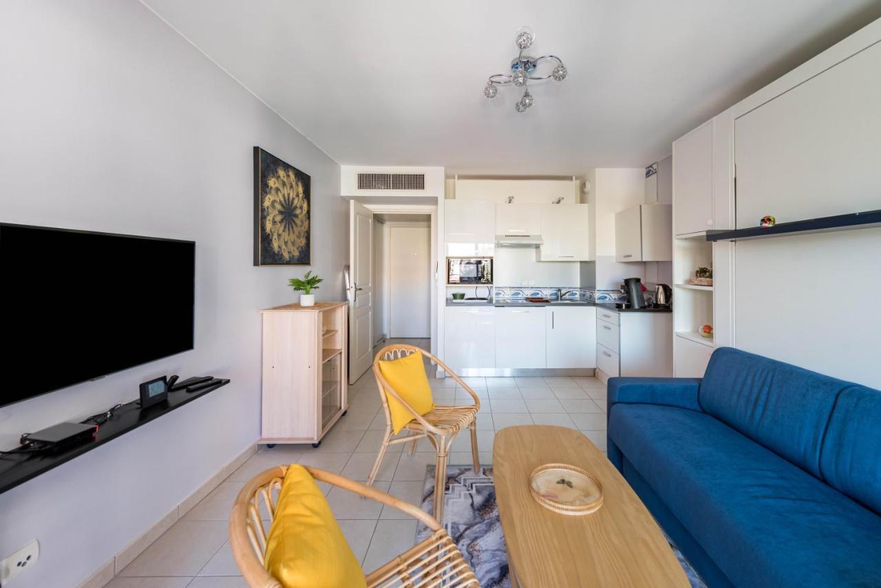 Beau Studio Véranda à deux pas de la mer - parking inclus Juan-les-Pins Extérieur photo