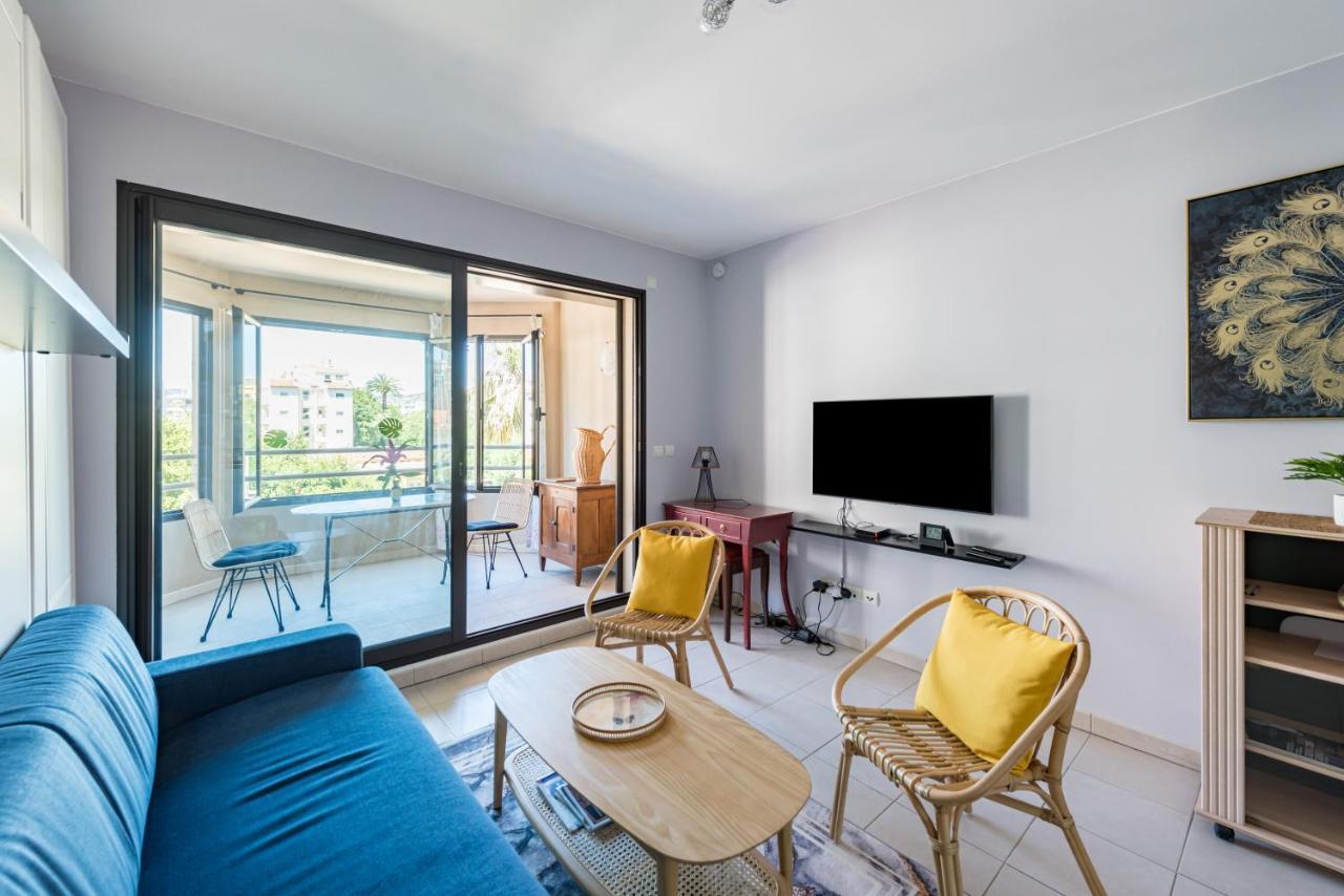 Beau Studio Véranda à deux pas de la mer - parking inclus Juan-les-Pins Extérieur photo